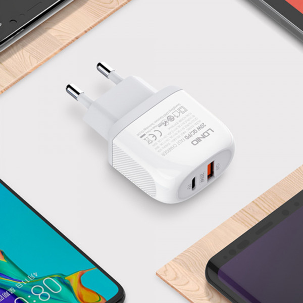 https://www.mobilnisvet.net/images/products/big/335146.jpg