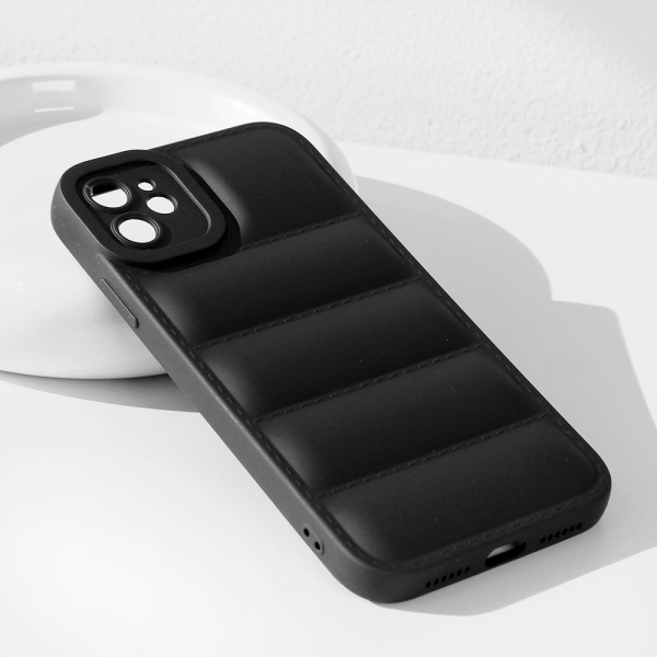 Torbica Feather TPU za iPhone 11 6.1 crna