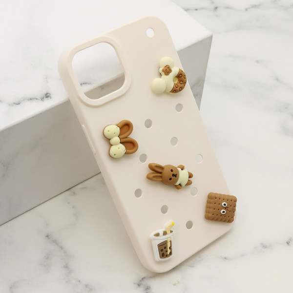 Futrola TOY za iPhone 13 (6.1) bela