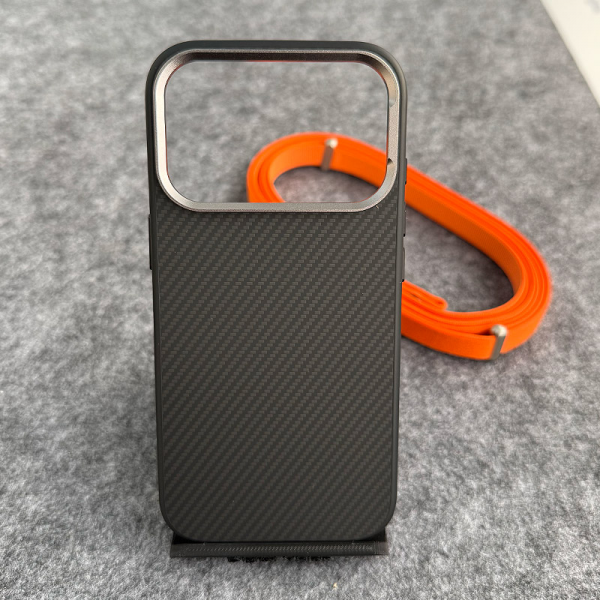 Maska Carbon Wave za iPhone 17 Pro Max crna