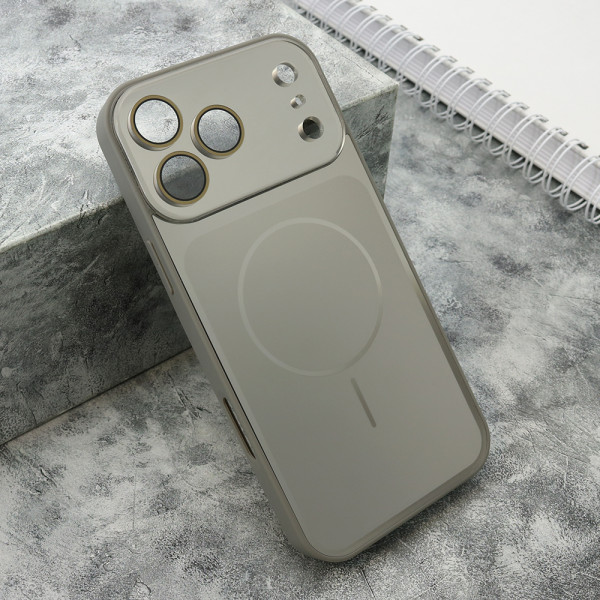 Futrola COLOR METAL MagSafe II za iPhone 17 Pro Max (6.9) srebrna