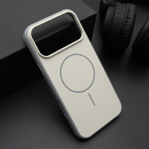 Futrola CHROME MagSafe za iPhone 17 Pro Max (6.9) bela