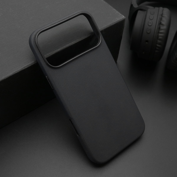 Futrola FROSTED SHIELD MagSafe za iPhone 17 Pro Max (6.9) crna