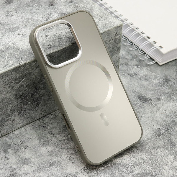 Futrola COLOR METAL MagSafe za iPhone 16 Pro (6.3) srebrna (big camera)