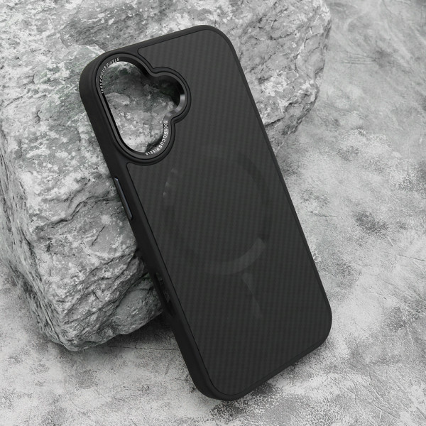 Futrola CARBON MagSafe za iphone 17 (6.3) crna (big camera)
