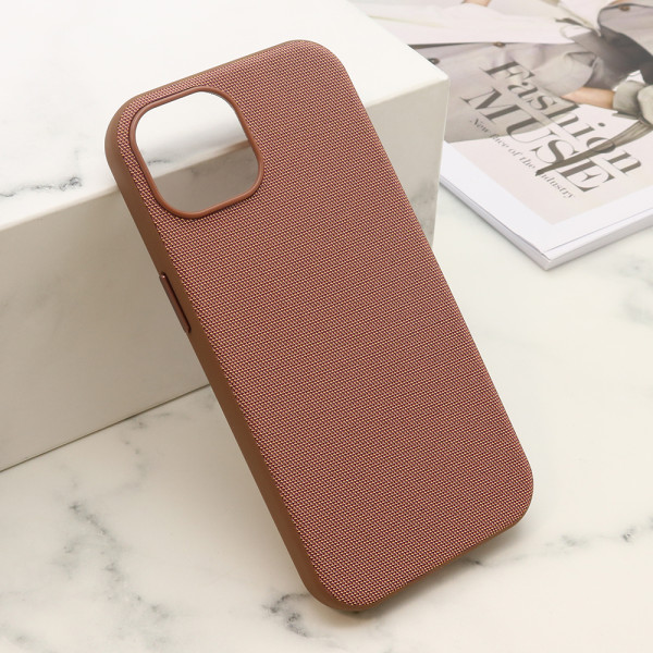 Futrola WOVEN MagSafe za iPhone 15 (6.1) braon