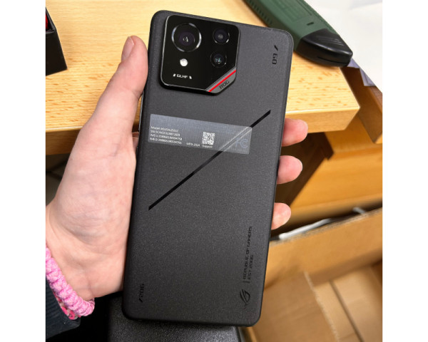 ASUS ROG Phone 9 Pro 16GB512GB Android 15 Phantom Black (AI2501-16G512GP-BK-EU) mobilni telefon outlet