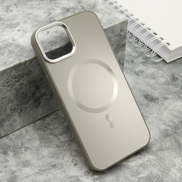 Futrola COLOR METAL MagSafe za iPhone 13 (6.1) srebrna (small camera)