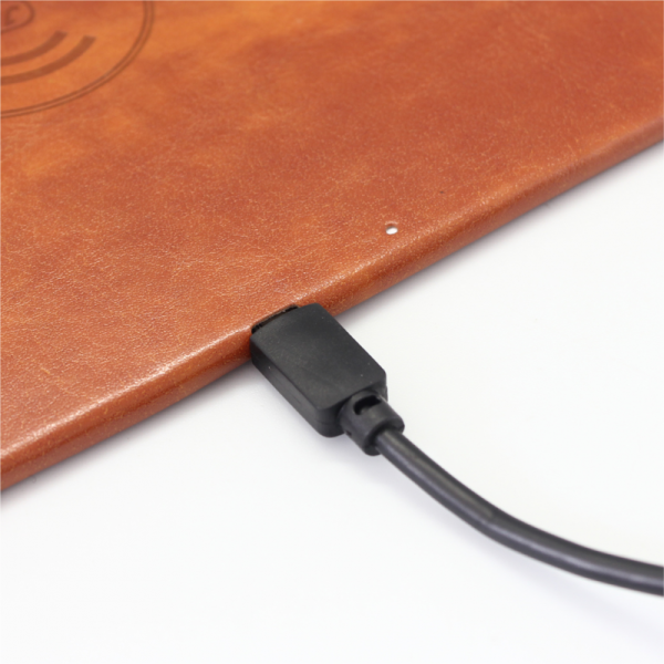https://www.mobilnisvet.net/images/products/big/81171.png